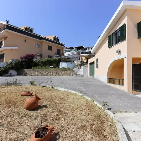 Villa Santa Maria With Pool By Homing Cascais